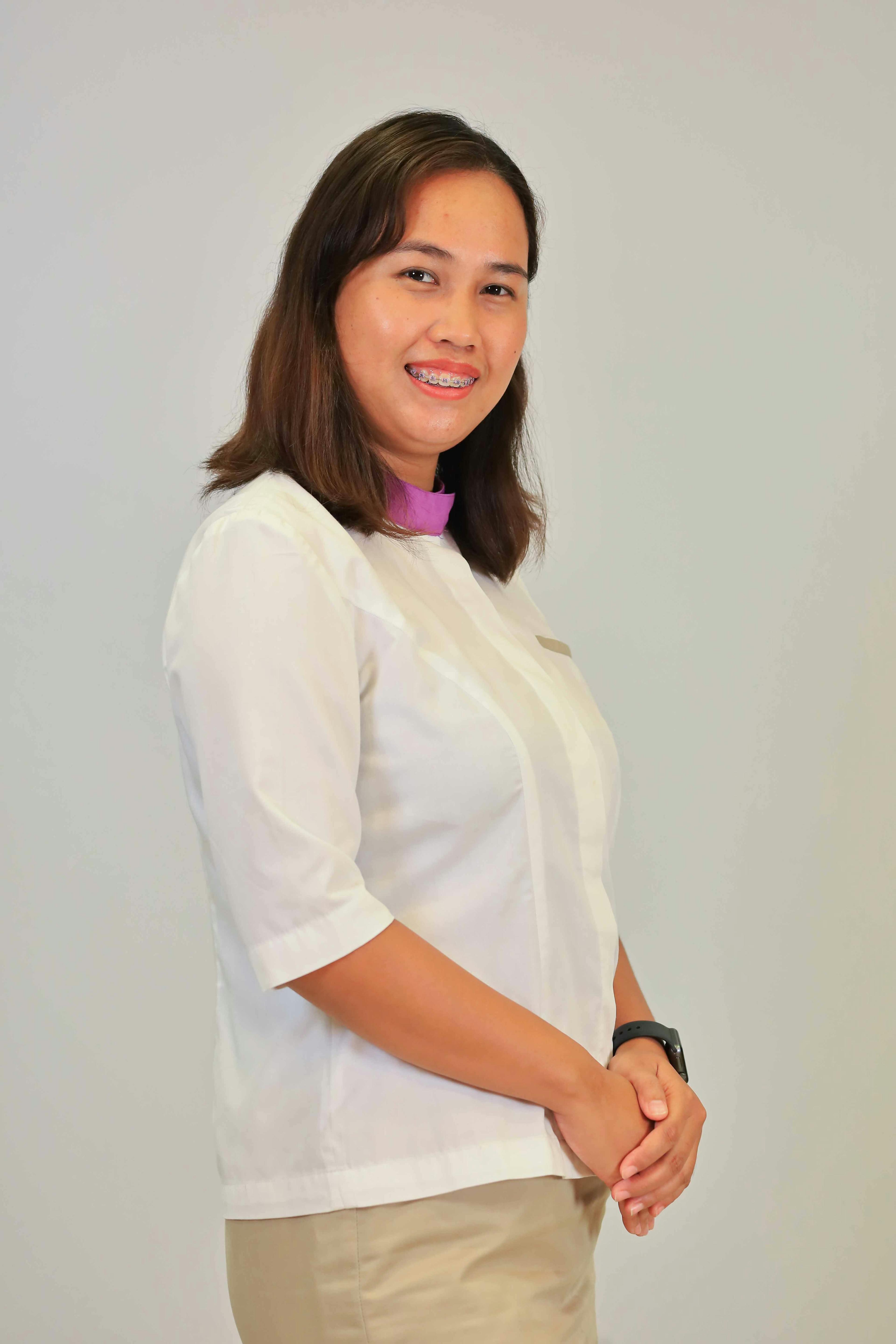 Teacher Izza Mae Borlagdan